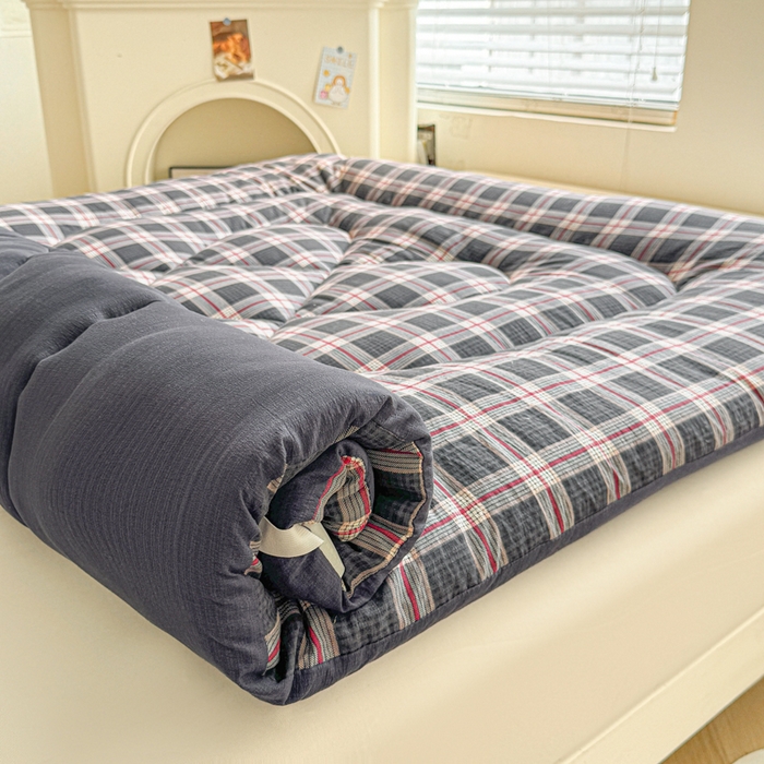 91家纺网 家纺一手货源 找家纺 贝扬思家纺 2025新款云感双层纱软床垫床褥 宇宙