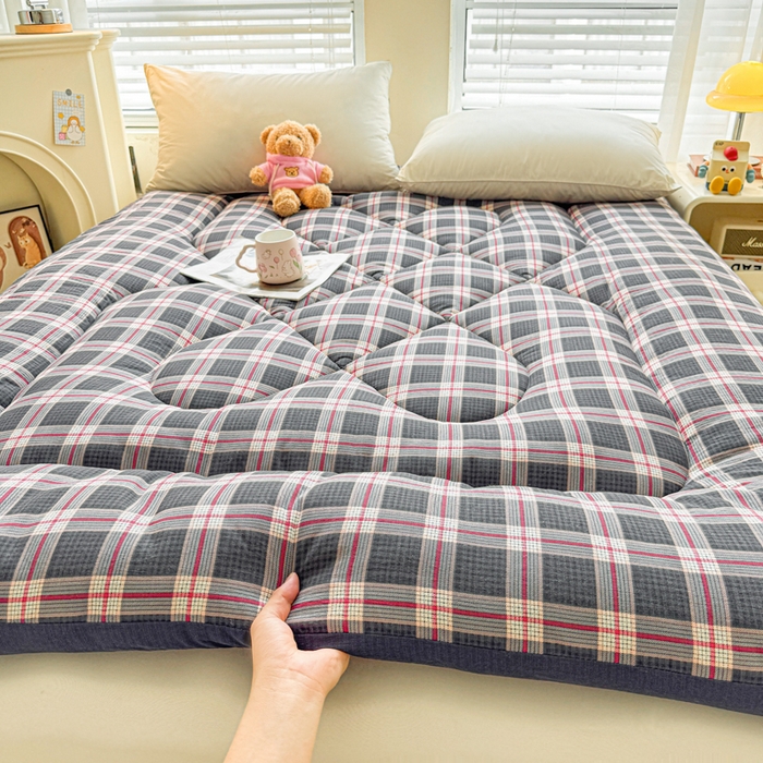 91家纺网 家纺一手货源 找家纺 贝扬思家纺 2025新款云感双层纱软床垫床褥 宇宙