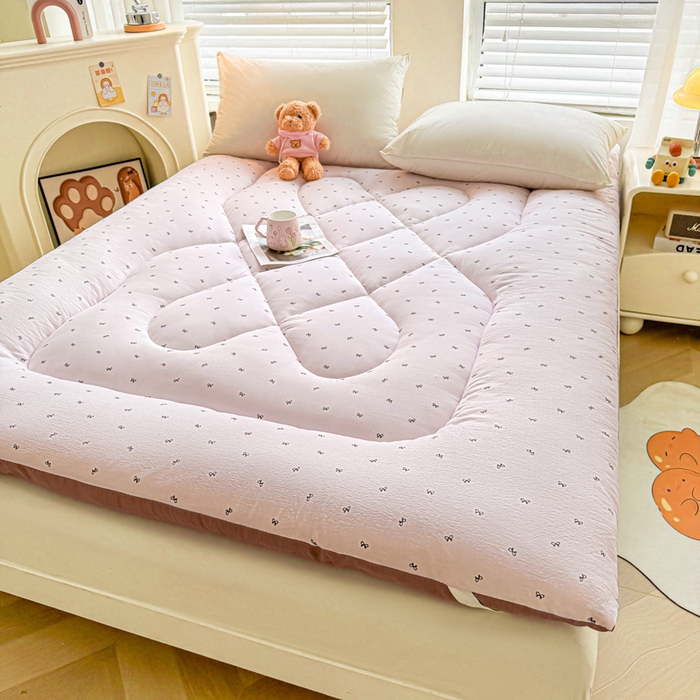 91家纺网 家纺一手货源 找家纺 贝扬思家纺 2025新款云感双层纱软床垫床褥 芋泥葡萄