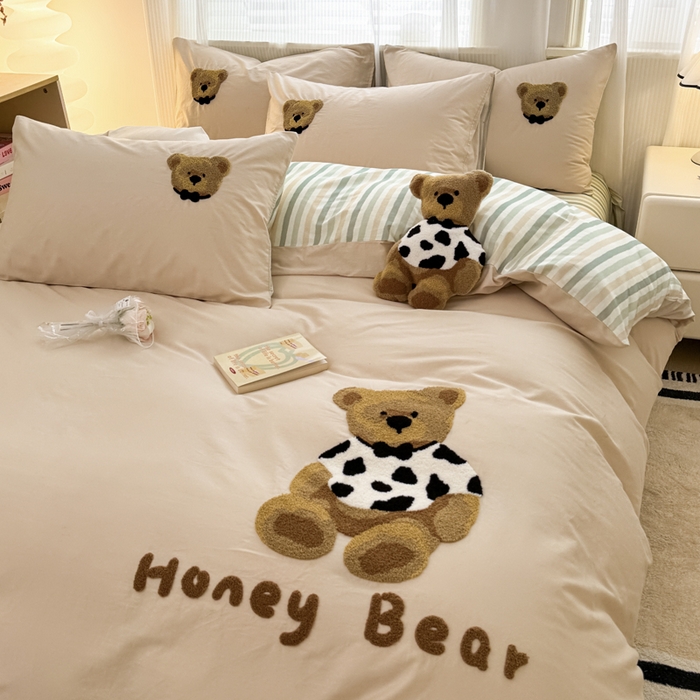 91家纺网 家纺一手货源 找家纺 寐居家纺 2025新款全棉纯棉13372毛巾绣四件套 斑点熊