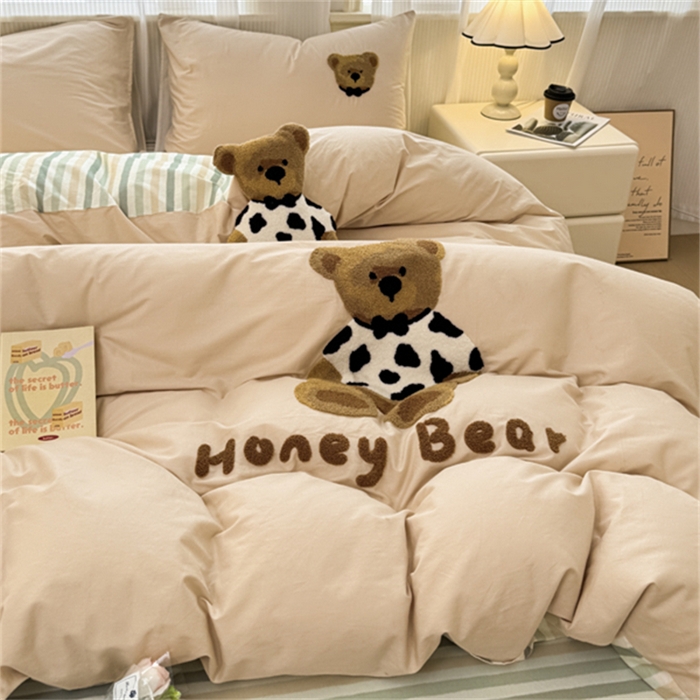 91家纺网 家纺一手货源 找家纺 寐居家纺 2025新款全棉纯棉13372毛巾绣四件套 斑点熊