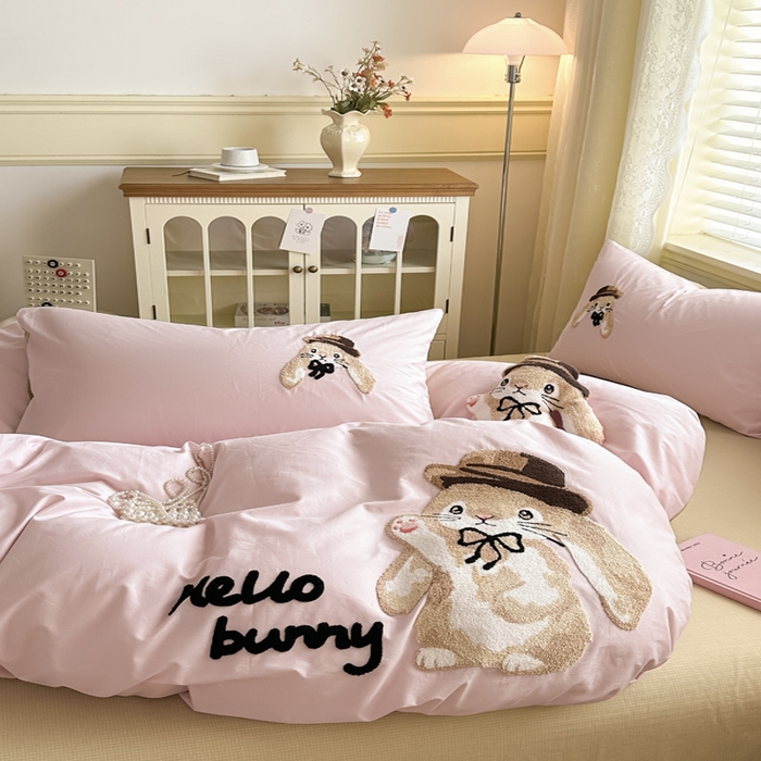 91家纺网 家纺一手货源 找家纺 寐居家纺 2025新款全棉纯棉13372毛巾绣四件套 大耳兔