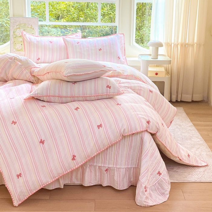 91家纺网 家纺一手货源 找家纺 梦可莱家居 2025新款木棉床盖四件套 粉蝴蝶结