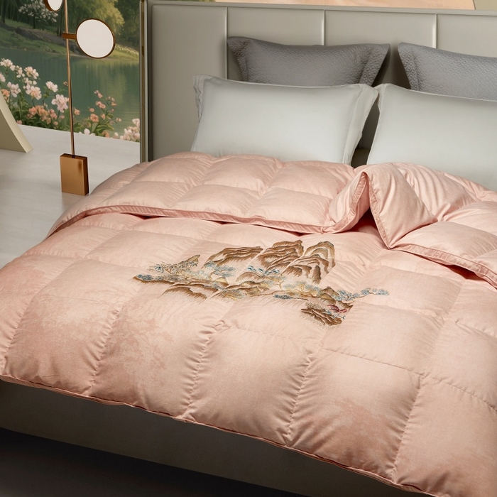 91家纺网 家纺一手货源 找家纺 织梦人羽绒工厂店2025新款高蓬松羽绒被85鸭绒大牌同款花型-绣花蝶韵蝶舞drio 山水汇