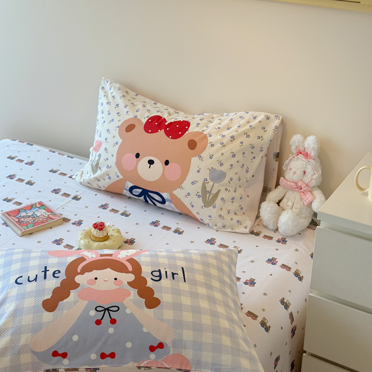 91家纺网 家纺一手货源 找家纺 寐居家纺 2025新款全棉数码大阪枕套 小熊日记