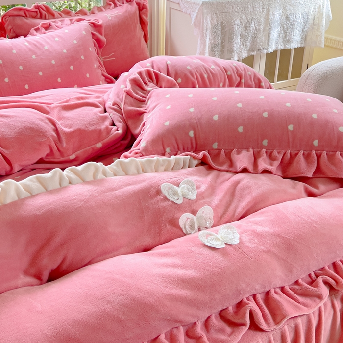 91家纺网 家纺一手货源 找家纺 睡美人 2025韩版暖铂绒牛奶绒花边床裙床笠床单款四件套 心愿-桃粉色