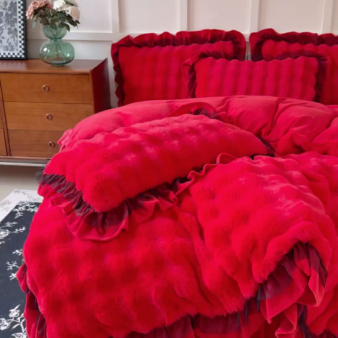 91家纺网 家纺一手货源 找家纺 （总）睡美人 2025韩版兔兔绒牛奶绒床裙床单床笠款公主蕾丝四件套