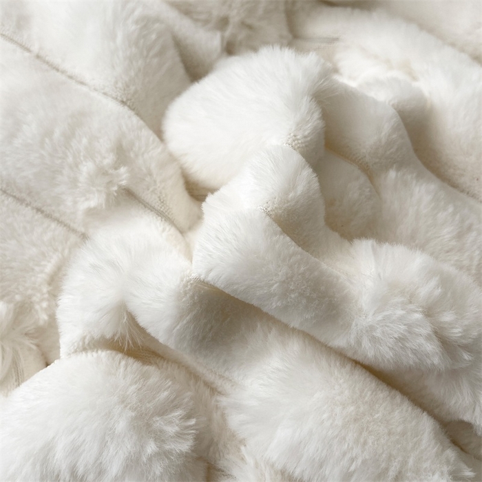 91家纺网 家纺一手货源 找家纺 睡美人 2025韩版兔绒提花牛奶绒床裙床单床笠款四件套 兔绒提花-孔雀绿