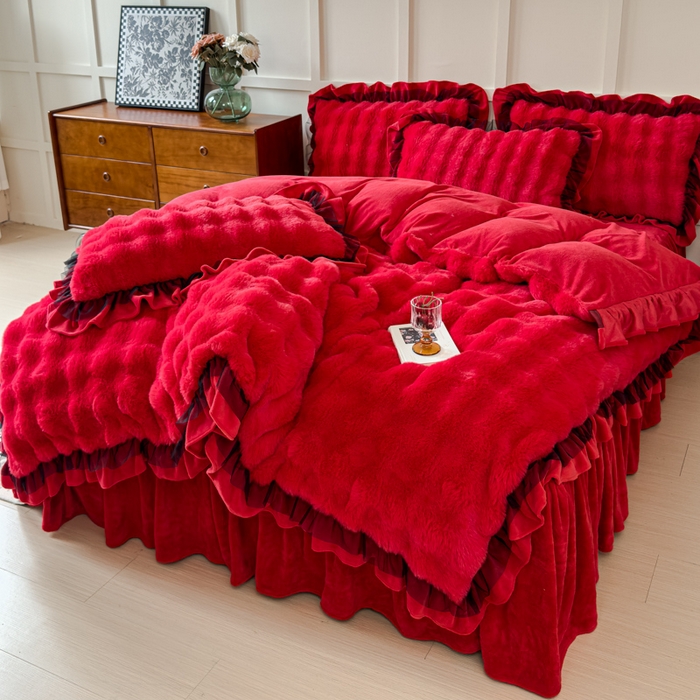 91家纺网 家纺一手货源 找家纺 睡美人 2025韩版兔兔绒牛奶绒床裙床单床笠款公主蕾丝四件套 兔兔绒-纯红色
