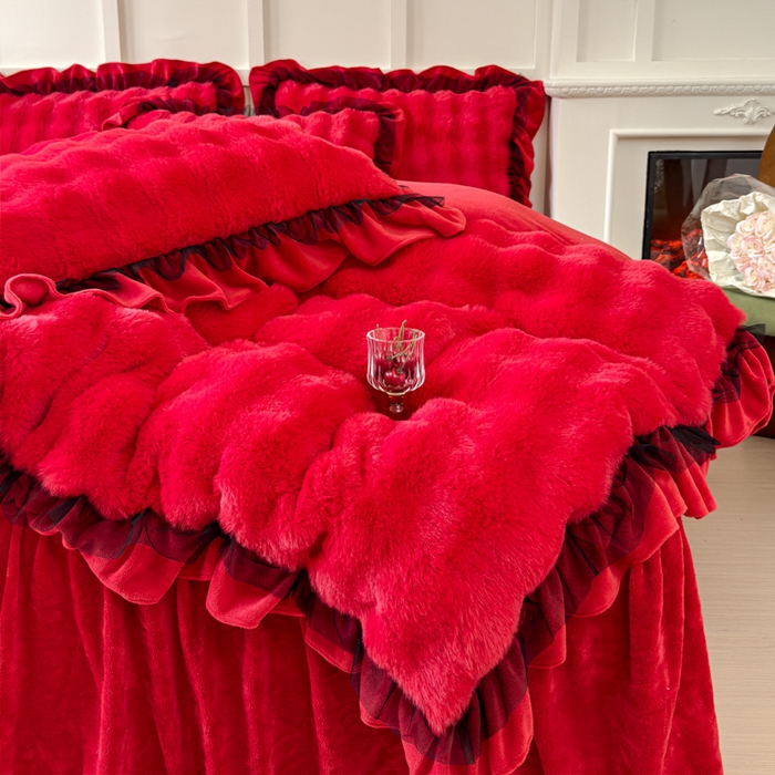 91家纺网 家纺一手货源 找家纺 睡美人 2025韩版兔兔绒牛奶绒床裙床单床笠款公主蕾丝四件套 兔兔绒-纯红色