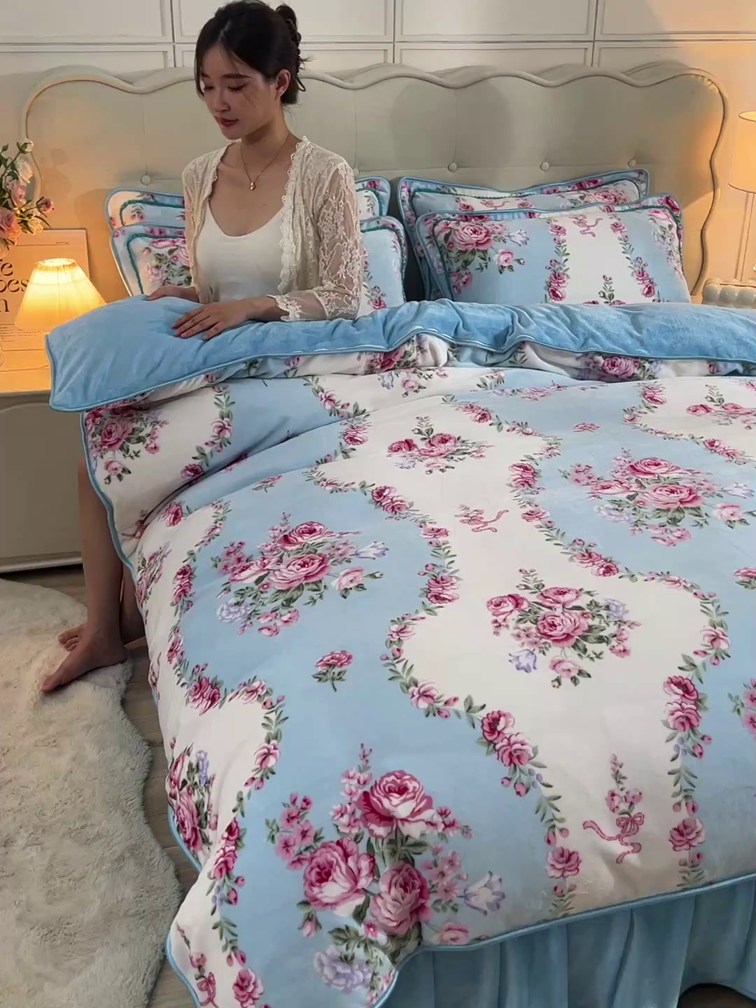 91家纺网 家纺一手货源 找家纺 绒宴 2025新款8.5斤牛奶绒金貂法莱绒床裙款保暖四件套 约定