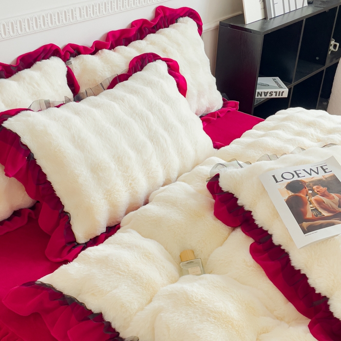 91家纺网 家纺一手货源 找家纺 睡美人 2025韩版兔兔绒牛奶绒床裙床单床笠款公主蕾丝四件套 兔兔绒-酒红色