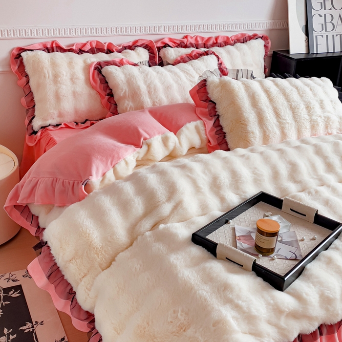 91家纺网 家纺一手货源 找家纺 睡美人 2025韩版兔兔绒牛奶绒床裙床单床笠款公主蕾丝四件套 兔兔绒-石榴红