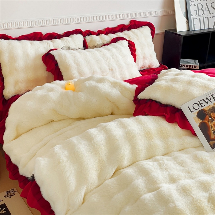 91家纺网 家纺一手货源 找家纺 睡美人 2025韩版兔兔绒牛奶绒床裙床单床笠款公主蕾丝四件套 兔兔绒-中国红