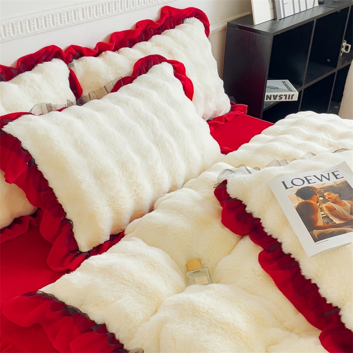 91家纺网 家纺一手货源 找家纺 睡美人 2025韩版兔兔绒牛奶绒床裙床单床笠款公主蕾丝四件套 兔兔绒-中国红