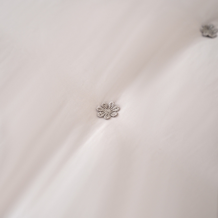 91家纺网 家纺一手货源 找家纺 鼎晟纺 2025新款柔赛丝轻柔二合一羽丝枕家用枕头枕芯 粉色