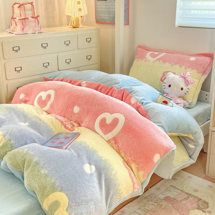 91家纺网 家纺一手货源 找家纺 川悦生活 2025新款立体雪花绒印花四件套学生床系列一场景一 彩虹爱语蓝