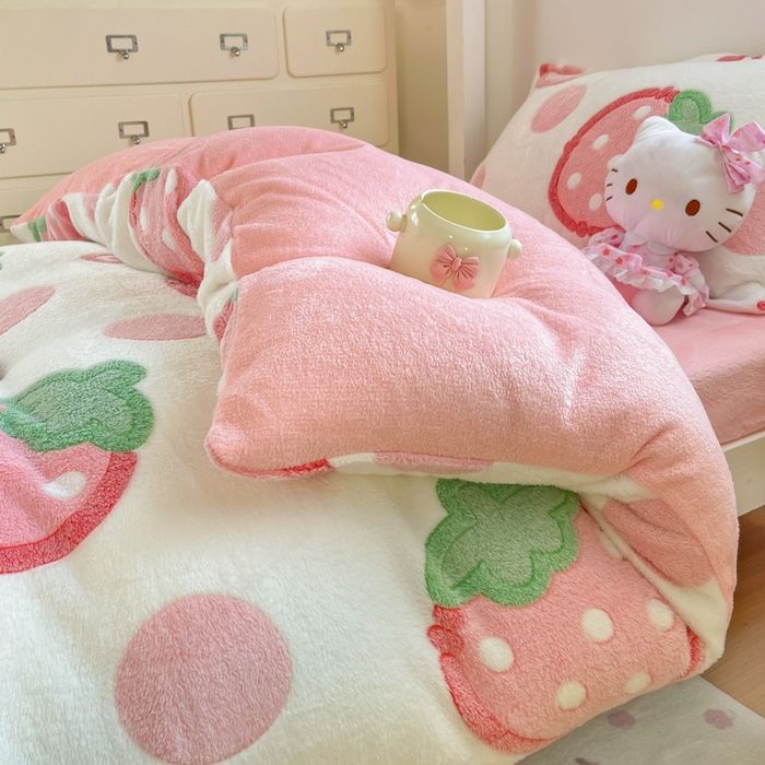 91家纺网 家纺一手货源 找家纺 川悦生活 2025新款立体雪花绒印花四件套学生床系列一场景一 啵啵草莓