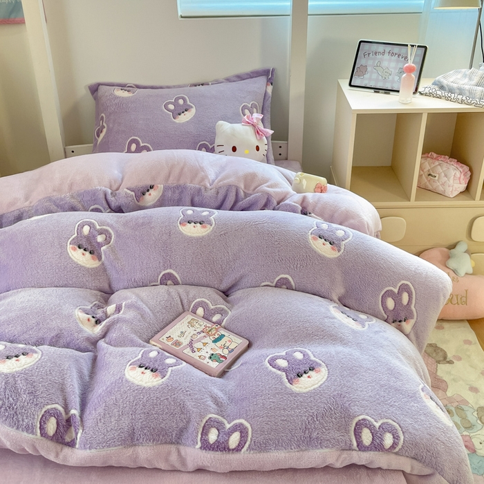 91家纺网 家纺一手货源 找家纺 川悦生活 2025新款立体雪花绒印花四件套学生床系列一场景一 妮娜兔