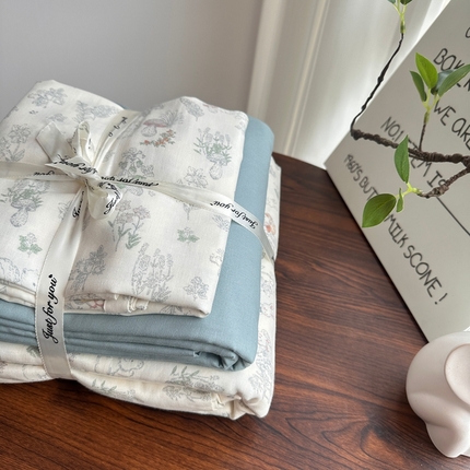 91家纺网 家纺一手货源 找家纺 爱思佳 2024新款A类母婴全棉双层纱印花四件套直播热卖系列-系列一 秘境森林