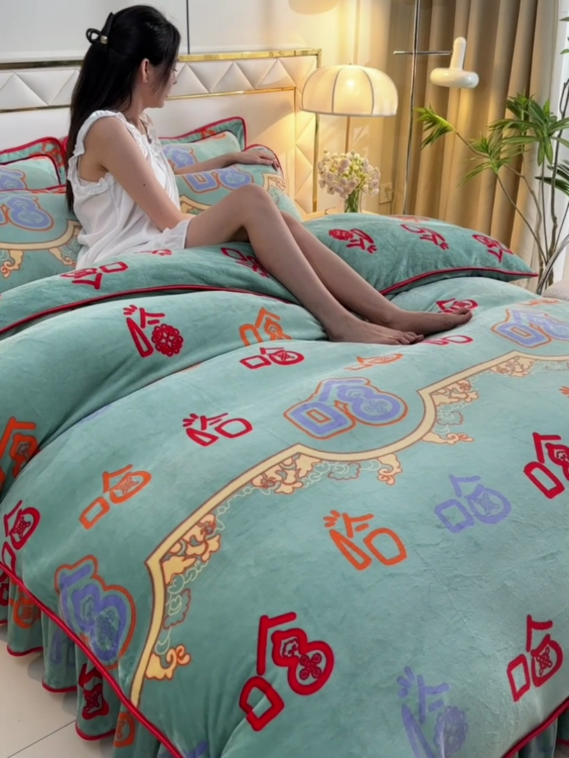 91家纺网 家纺一手货源 找家纺 馨梦缘 2025直播爆款8.5斤牛奶绒四件套加厚保暖床裙金貂绒 笑口常开 绿