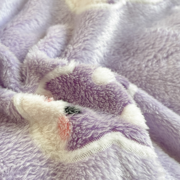 91家纺网 家纺一手货源 找家纺 川悦生活 2025新款立体雪花绒印花四件套学生床系列一场景一 妮娜兔