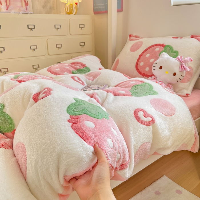 91家纺网 家纺一手货源 找家纺 川悦生活 2025新款立体雪花绒印花四件套学生床系列一场景一 啵啵草莓