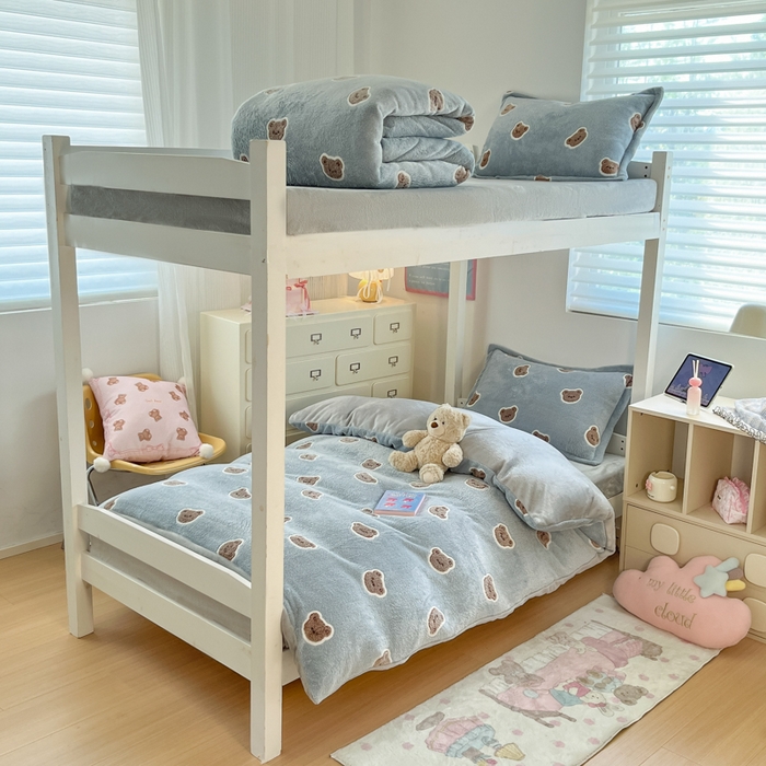 91家纺网 家纺一手货源 找家纺 川悦生活 2025新款立体雪花绒印花四件套学生床系列一场景一 波波熊