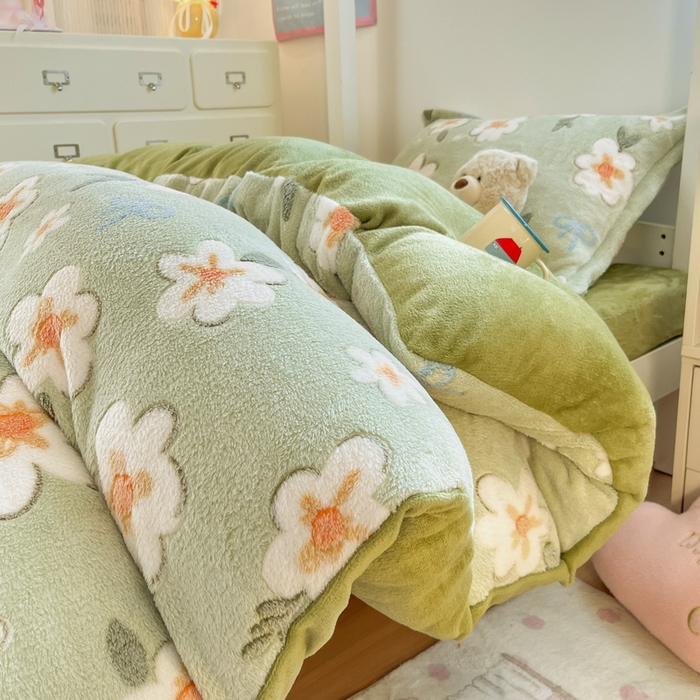 91家纺网 家纺一手货源 找家纺 川悦生活 2025新款立体雪花绒印花四件套学生床系列一场景一 奶芙小花