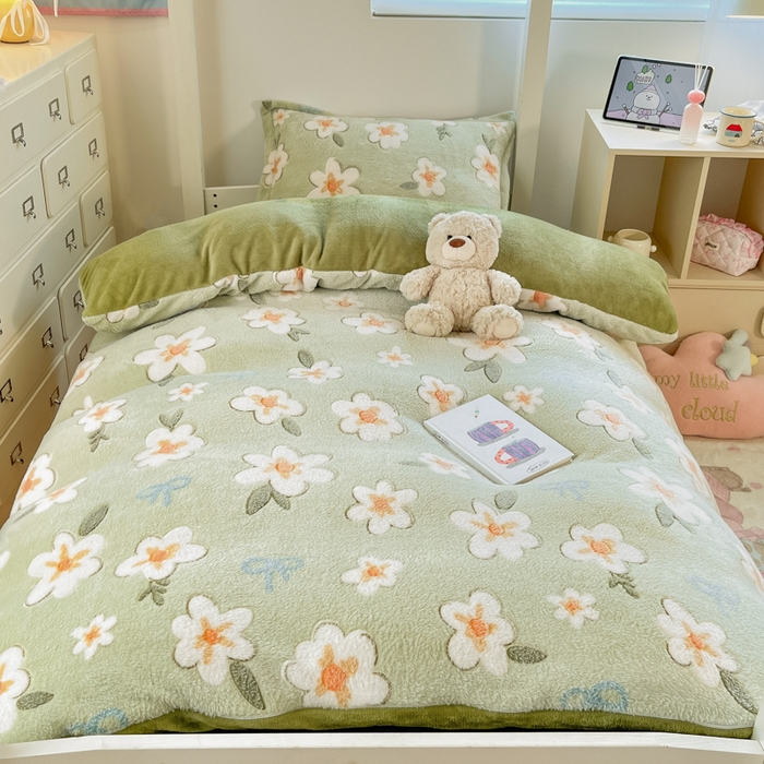 91家纺网 家纺一手货源 找家纺 川悦生活 2025新款立体雪花绒印花四件套学生床系列一场景一 奶芙小花