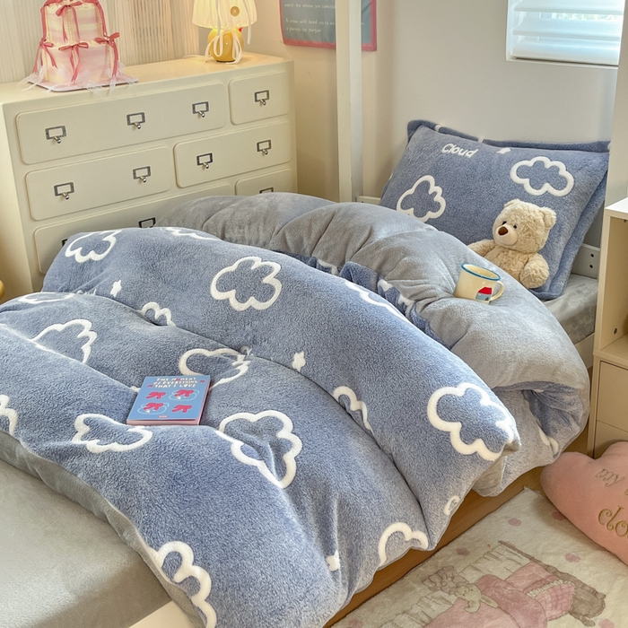 91家纺网 家纺一手货源 找家纺 川悦生活 2025新款立体雪花绒印花四件套学生床系列一场景一 奶味云朵