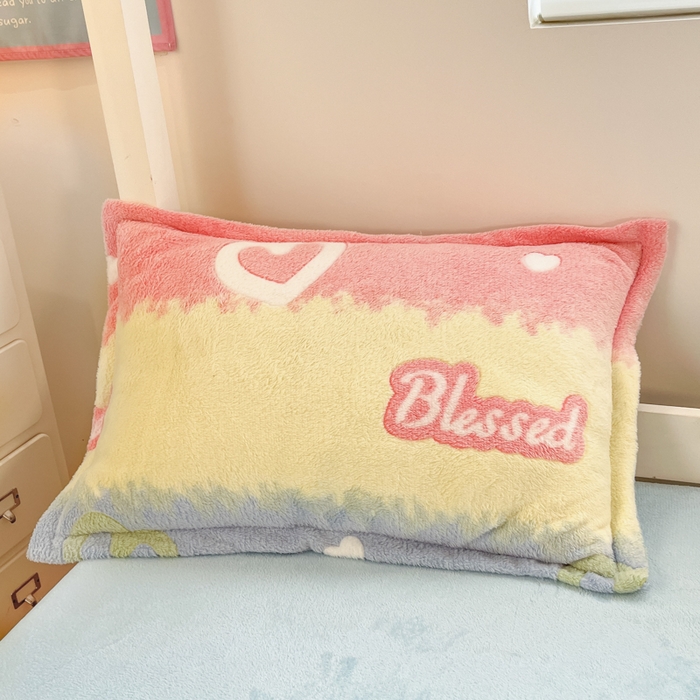 91家纺网 家纺一手货源 找家纺 川悦生活 2025新款立体雪花绒印花四件套学生床系列一场景一 彩虹爱语蓝