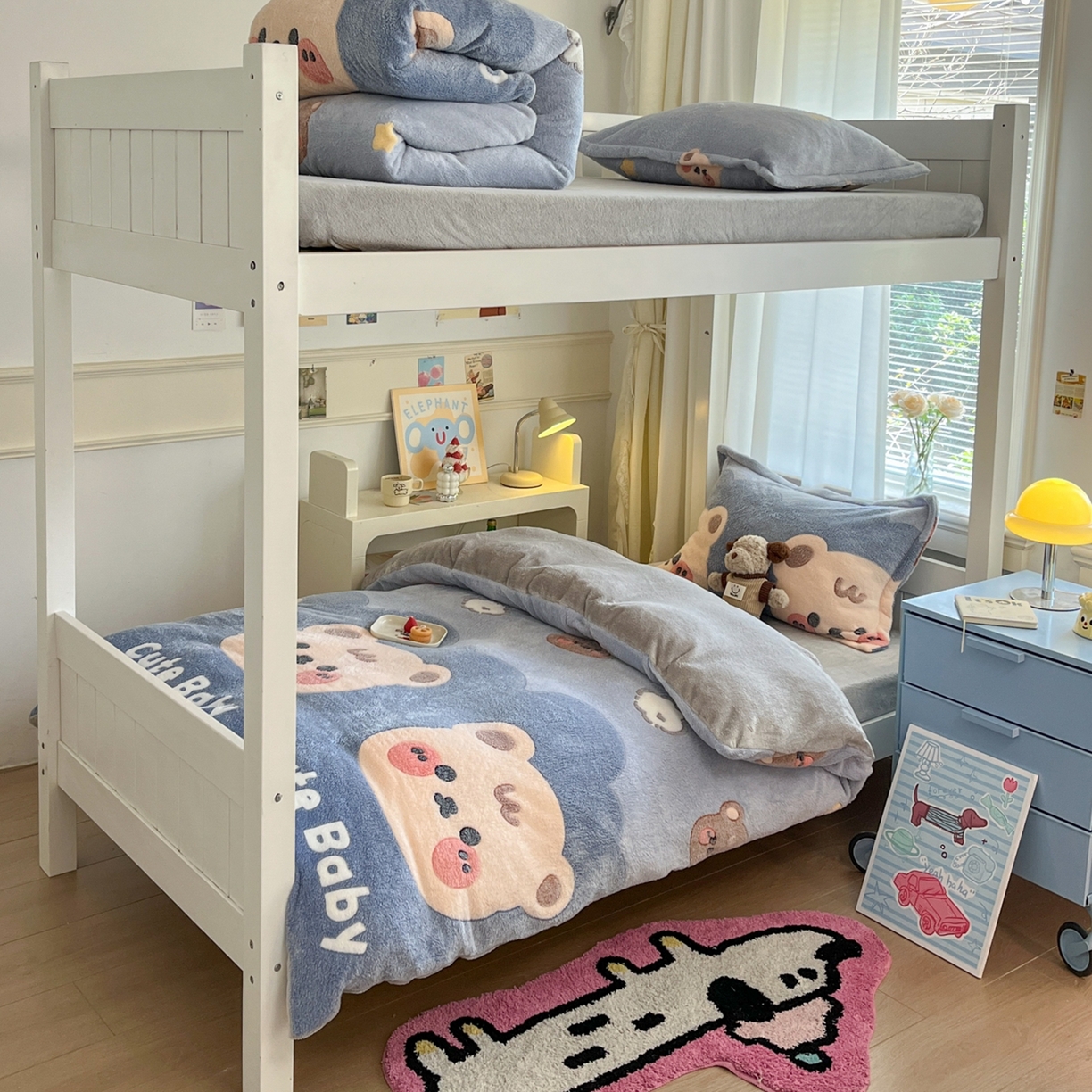 91家纺网 家纺一手货源 找家纺 川悦生活 2025新款立体雪花绒印花四件套学生床系列一场景二 熊小巴