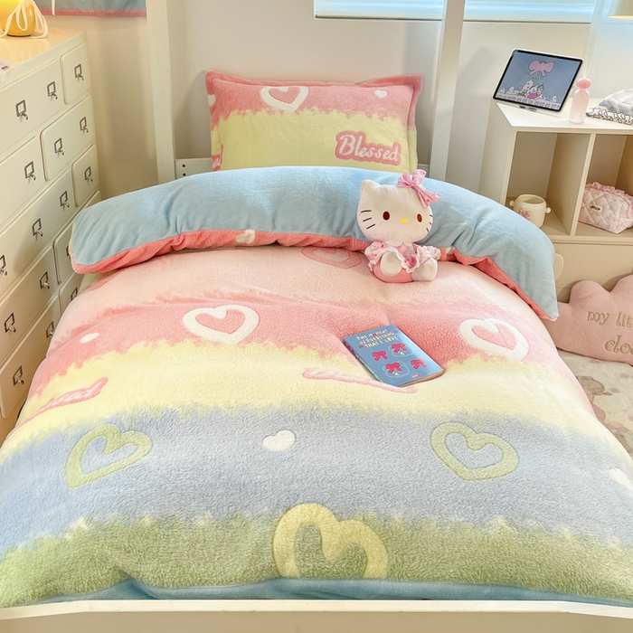 91家纺网 家纺一手货源 找家纺 川悦生活 2025新款立体雪花绒印花四件套学生床系列一场景一 彩虹爱语蓝