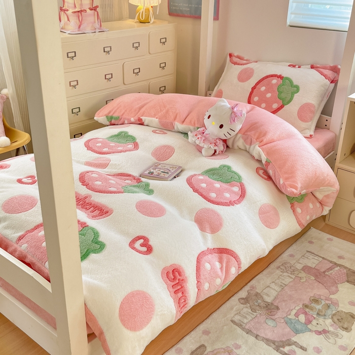 91家纺网 家纺一手货源 找家纺 川悦生活 2025新款立体雪花绒印花四件套学生床系列一场景一 啵啵草莓