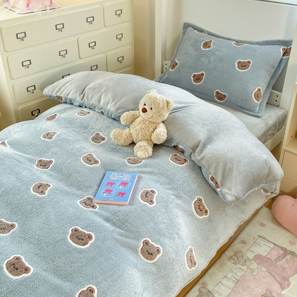 91家纺网 家纺一手货源 找家纺 （总）川悦生活 2025新款立体雪花绒印花四件套学生床系列一场景一