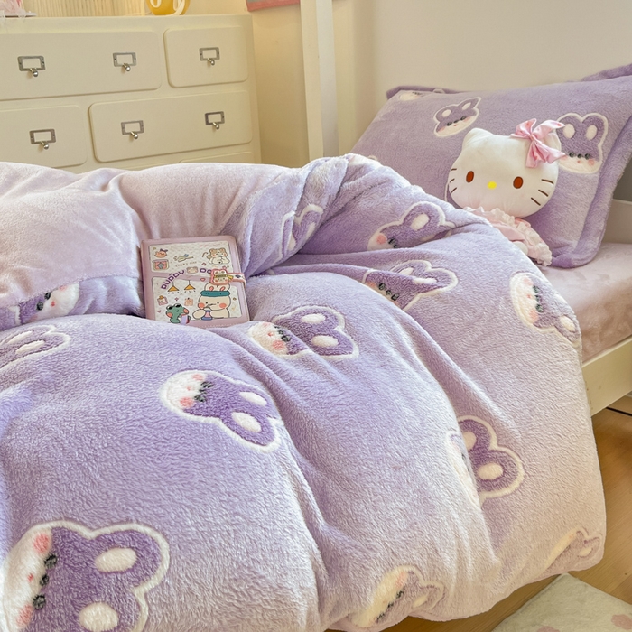 91家纺网 家纺一手货源 找家纺 川悦生活 2025新款立体雪花绒印花四件套学生床系列一场景一 妮娜兔