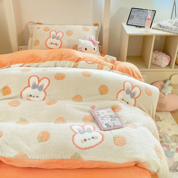91家纺网 家纺一手货源 找家纺 川悦生活 2025新款立体雪花绒印花四件套学生床系列一场景一 橘兔
