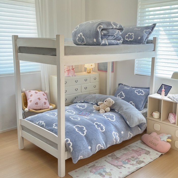 91家纺网 家纺一手货源 找家纺 川悦生活 2025新款立体雪花绒印花四件套学生床系列一场景一 奶味云朵