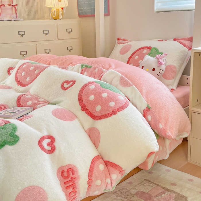 91家纺网 家纺一手货源 找家纺 川悦生活 2025新款立体雪花绒印花四件套学生床系列一场景一 啵啵草莓