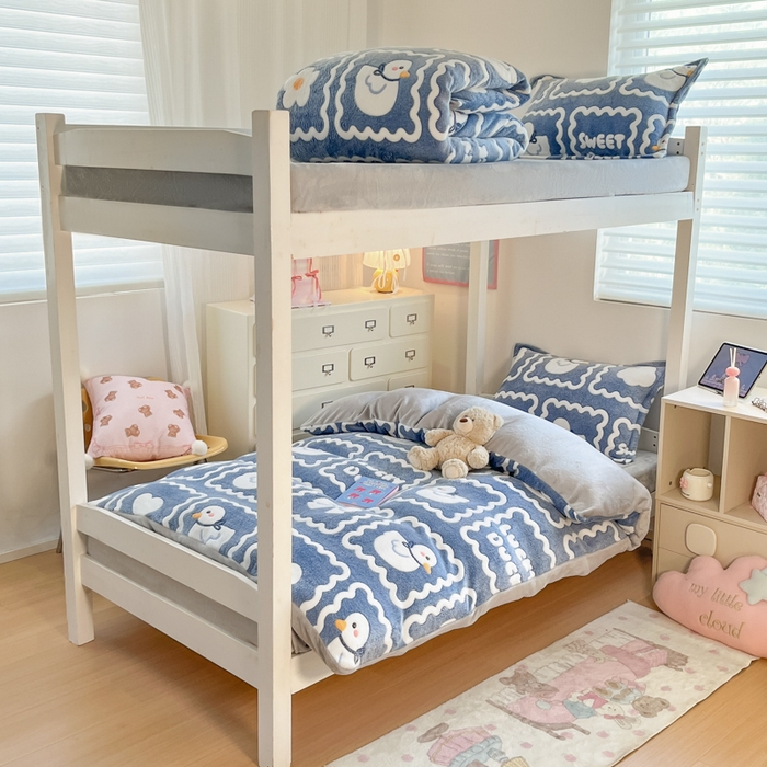 91家纺网 家纺一手货源 找家纺 川悦生活 2025新款立体雪花绒印花四件套学生床系列一场景一 快乐鸭鸭