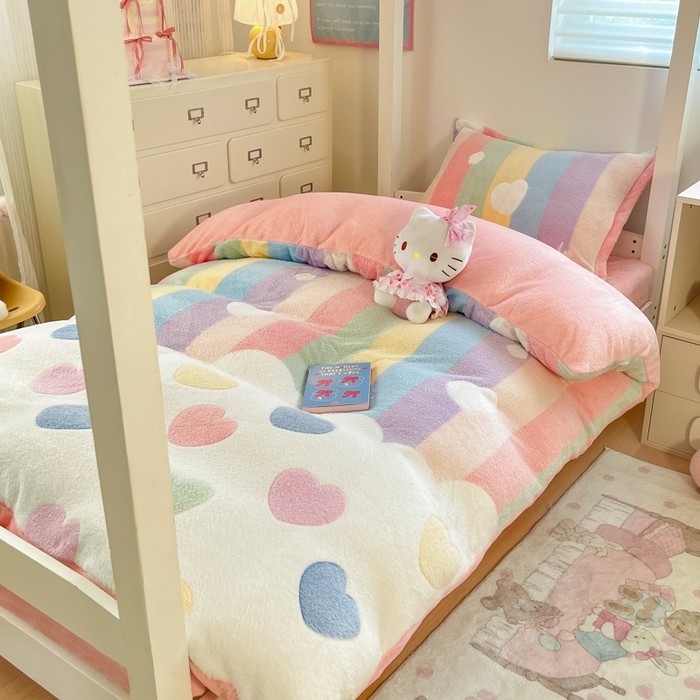 91家纺网 家纺一手货源 找家纺 川悦生活 2025新款立体雪花绒印花四件套学生床系列一场景一 彩虹爱心粉