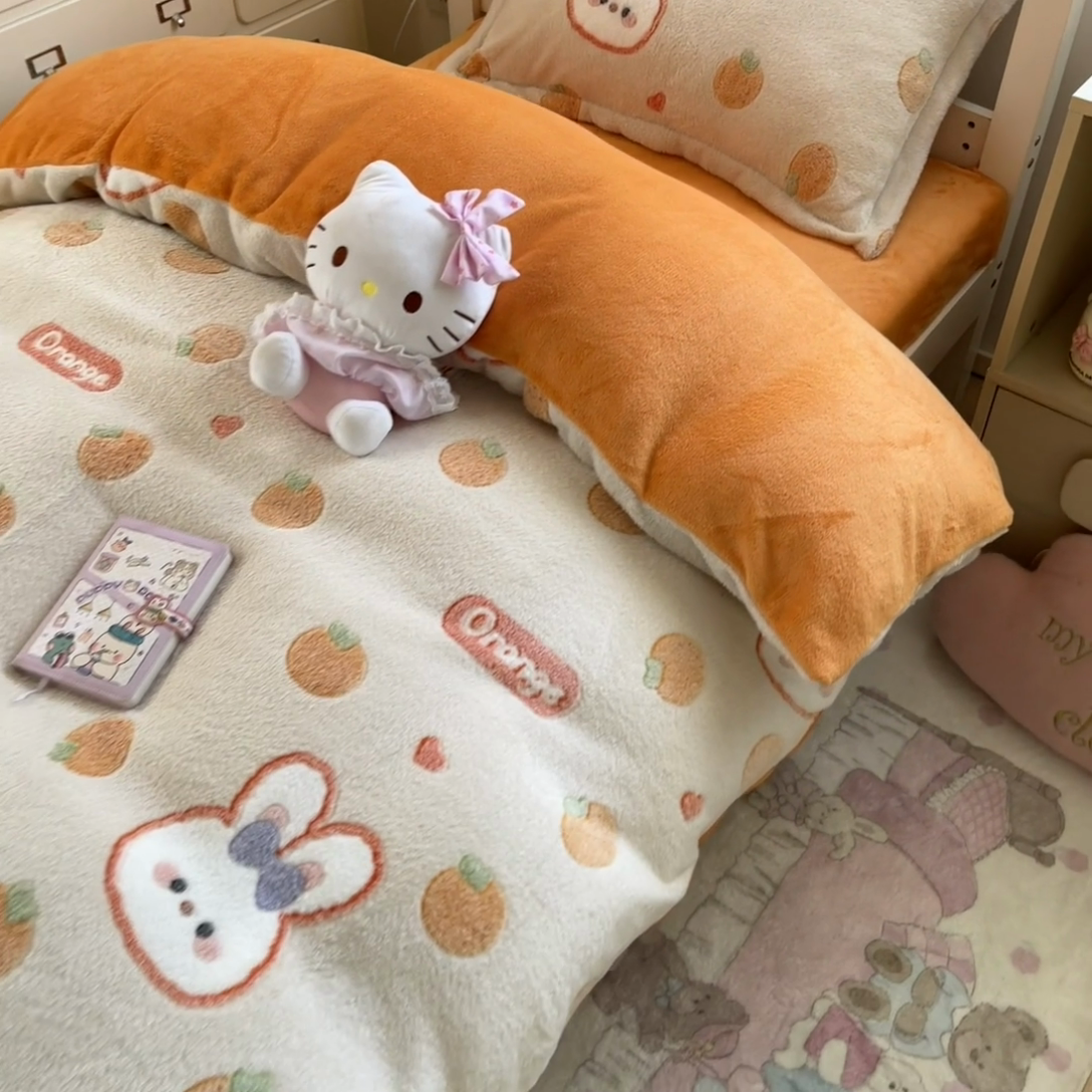 91家纺网 家纺一手货源 找家纺 川悦生活 2025新款立体雪花绒印花四件套学生床系列一场景一 橘兔