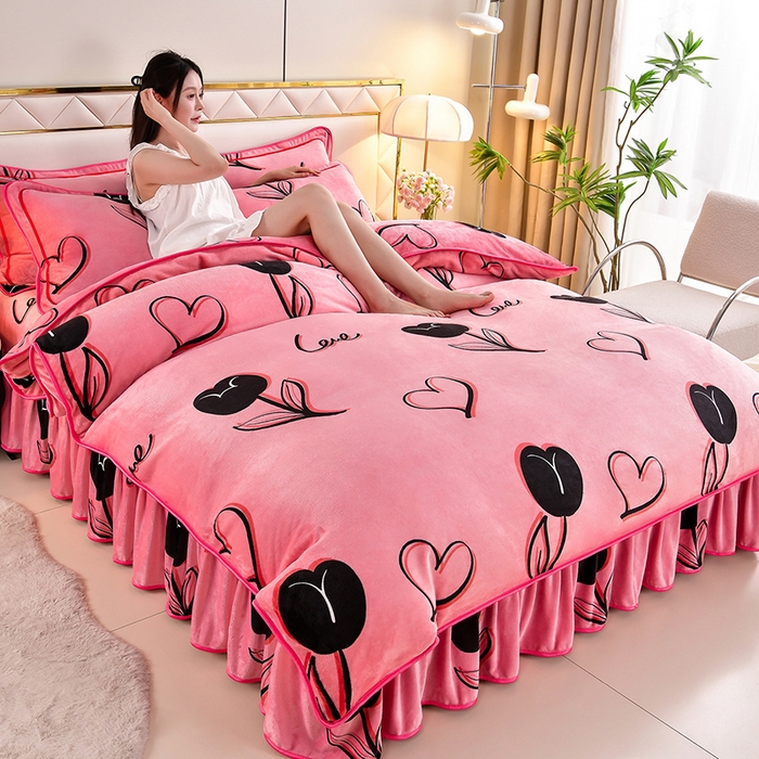 91家纺网 家纺一手货源 找家纺 馨梦缘 2025直播爆款8.5斤牛奶绒四件套加厚保暖床裙金貂绒 爱心暖暖