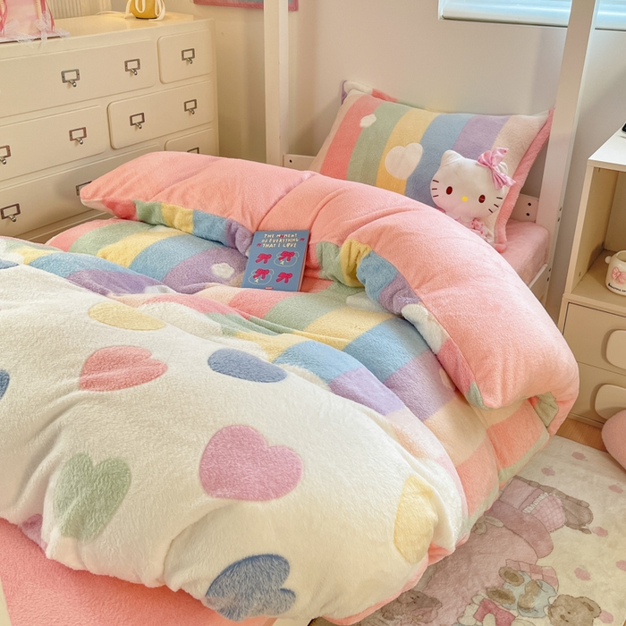 91家纺网 家纺一手货源 找家纺 川悦生活 2025新款立体雪花绒印花四件套学生床系列一场景一 彩虹爱心粉