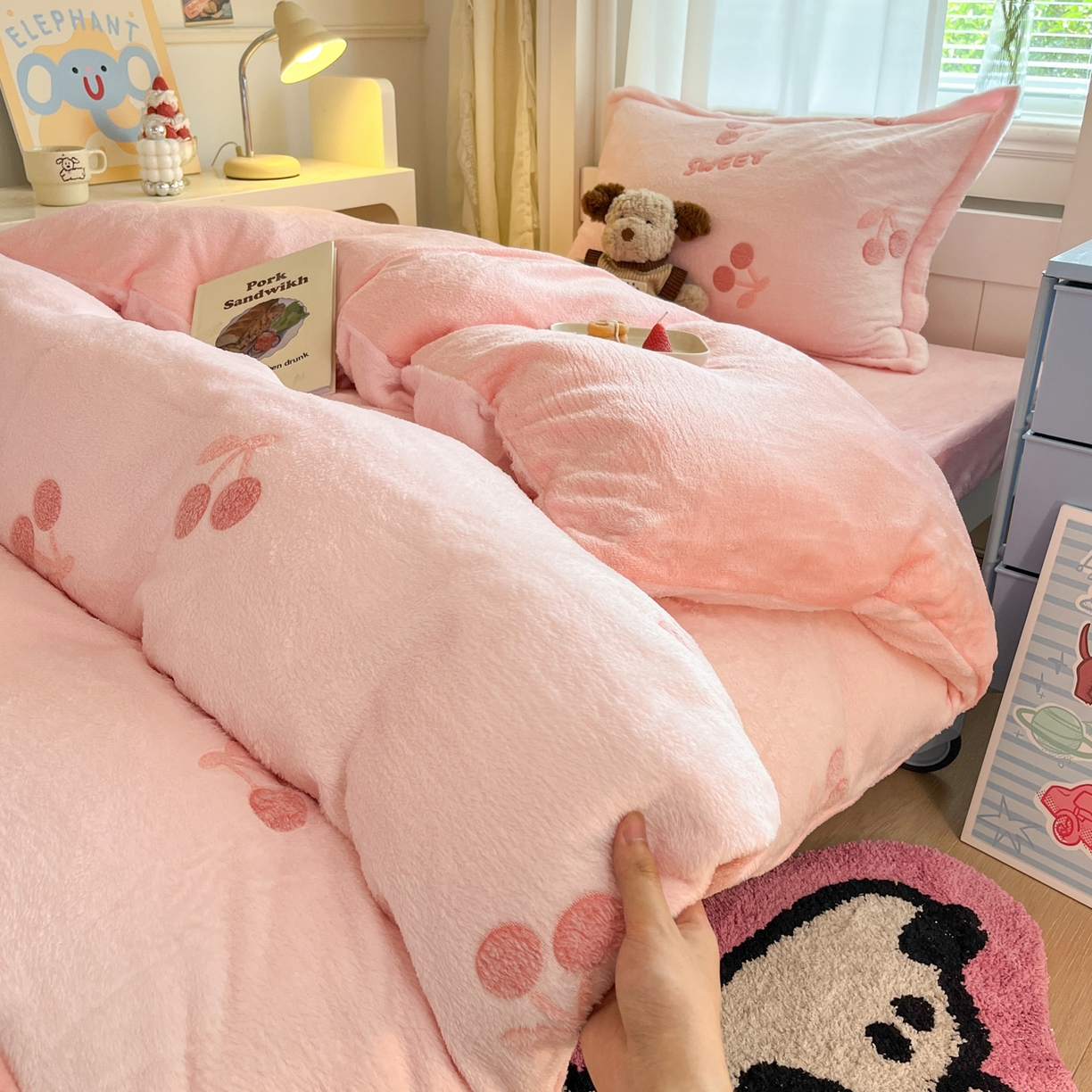 91家纺网 家纺一手货源 找家纺 （总）川悦生活 2025新款雪花绒宿舍床笠款三件套