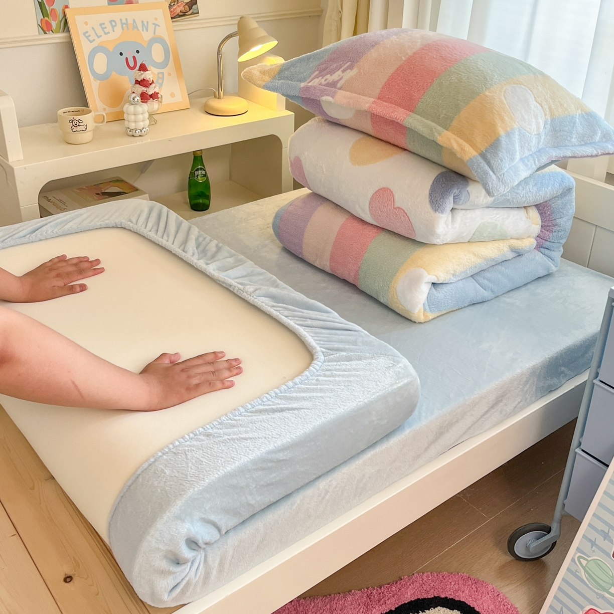 91家纺网 家纺一手货源 找家纺 （总）川悦生活 2025新款雪花绒宿舍床笠款三件套