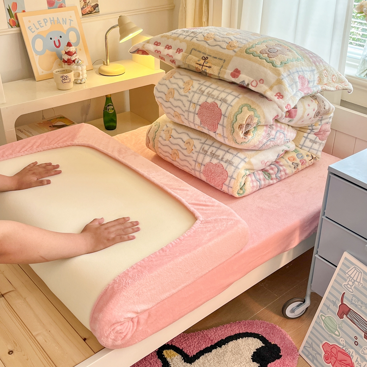 91家纺网 家纺一手货源 找家纺 （总）川悦生活 2025新款雪花绒宿舍床笠款三件套