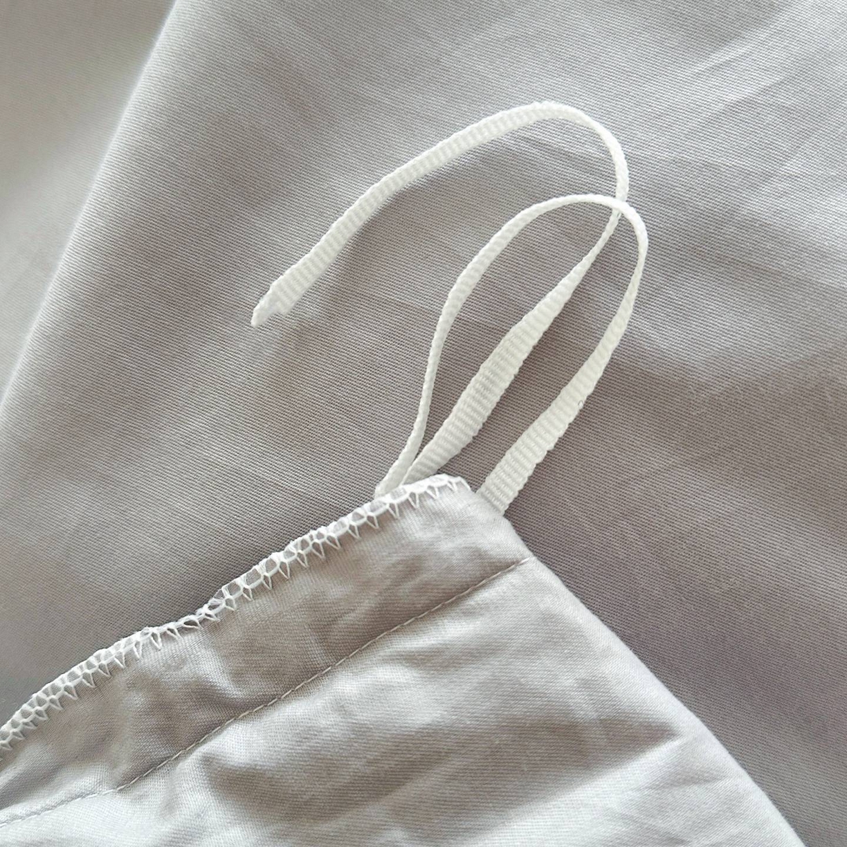 91家纺网 家纺一手货源 找家纺 罗艺轩 2025新款全棉纯棉斜纹工艺床裙四件套 蓝蝴蝶-灰色