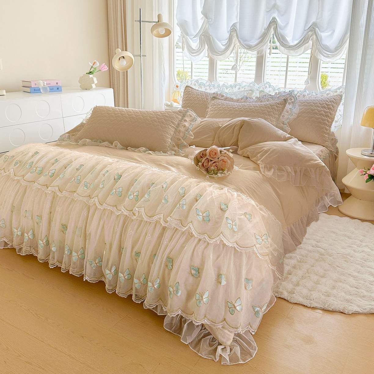 91家纺网 家纺一手货源 找家纺 罗艺轩 2025新款全棉纯棉斜纹工艺床裙四件套 蓝蝴蝶-咖色